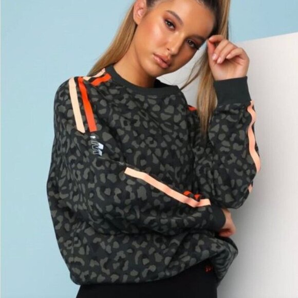 ✖️Unavailable✖️ SDA x WFX oversized sweatshirt - Picture 2 of 6